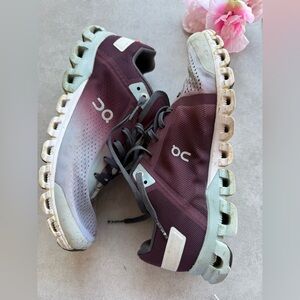 On Cloud Cloudflow 3.0 Running Shoes W 9.5 Mulberry Mineral Sneakers Logo